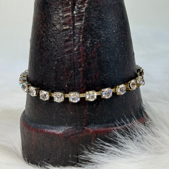 Vintage Prong Set Rhinestone Bracelet 6.75" - Picture 2 of 7